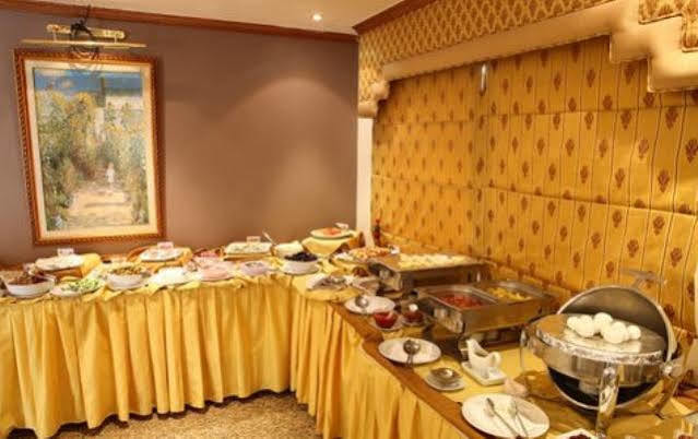 Capri Hotel Suites Amman Bagian luar foto