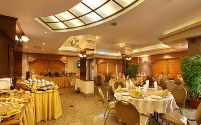 Capri Hotel Suites Amman Bagian luar foto