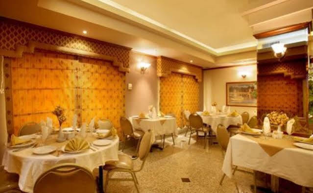 Capri Hotel Suites Amman Bagian luar foto